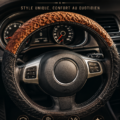 Couverture de volant personnalisée en cuir beige sur un volant moderne